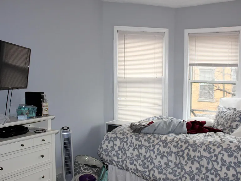 40 Anderson St #8 — Photo 2