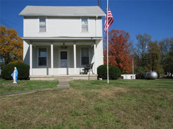 111 W Warren St, Fieldon, IL 62031