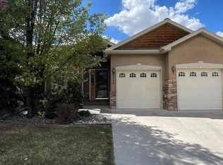 212 Crossroads Cir, Montrose, CO 81401