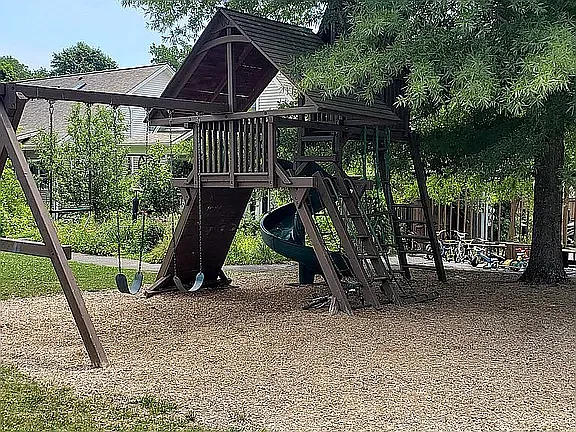 1725 Sage Ln — Photo 10