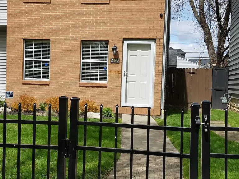 366 E Mithoff St — Photo 32