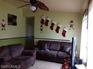 9033 Pineapple Rd, Fort Myers, FL 33967