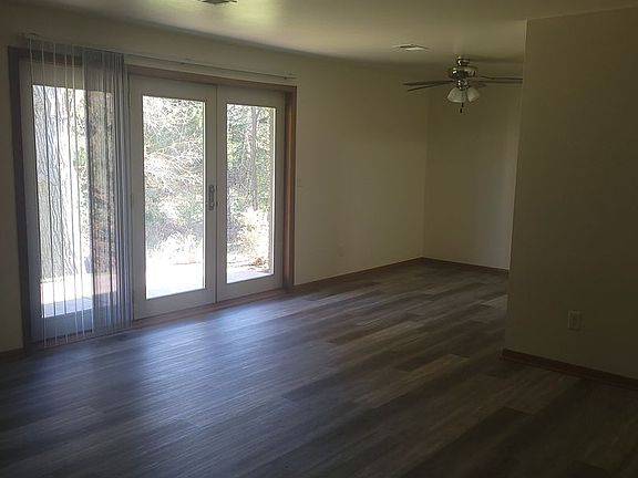3rd image of 1628 Green Valley Dr #162801