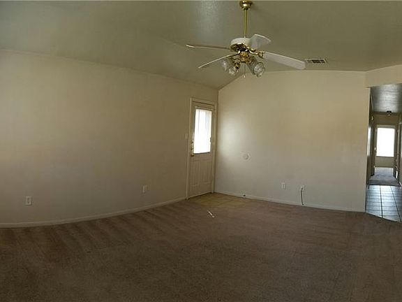 2nd image of 1408 Cinch Dr #A