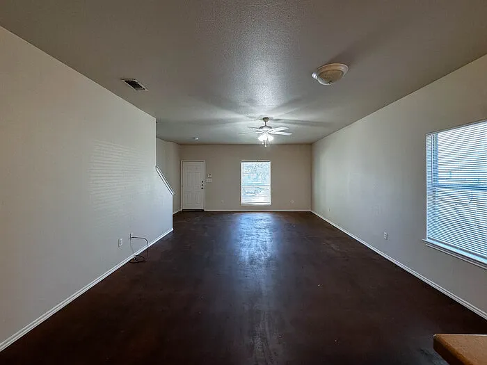 4 bed, 2.0 bath, $1,650 — Photo 4