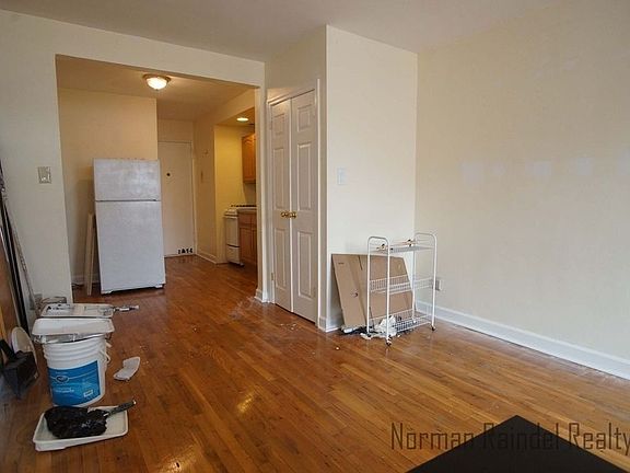 5th image of 1370 51st St APT 7F