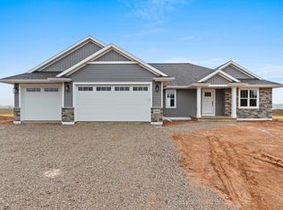 3868 Hazelwood Dr, Pulaski, WI 54162