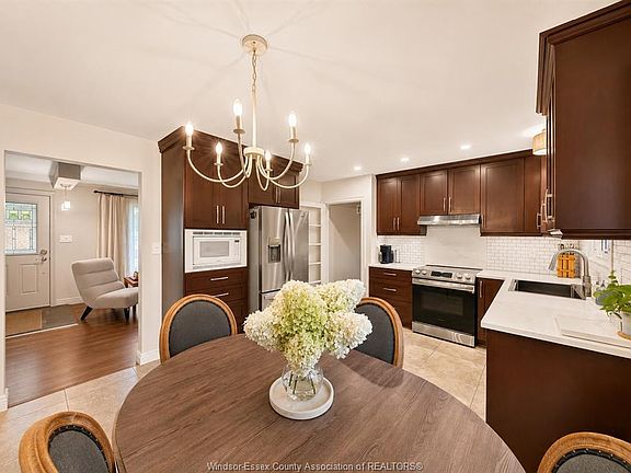 4th image of 4255 Longfellow Ave