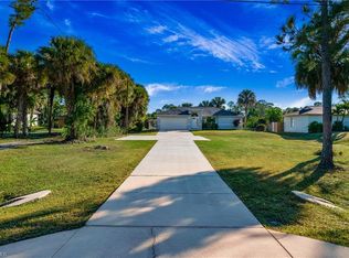 1430 11th St SW, Naples, FL 34117