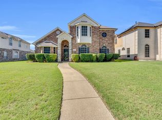 1504 Mountain Laurel Ln, Desoto, TX 75115