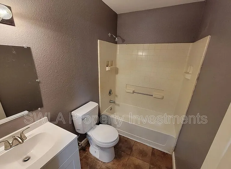 614 Sally Mae St — Photo 5