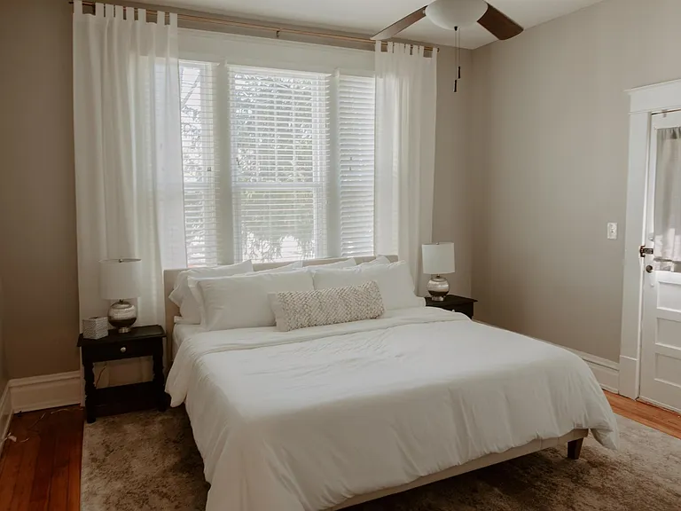 1211 S Lyerly St — Photo 5