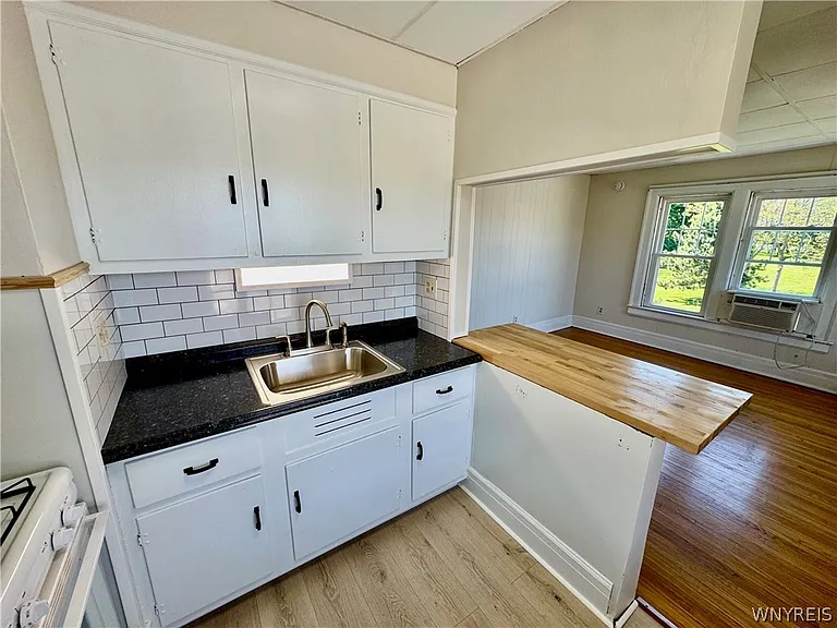 227 Abbott Rd #4 — Photo 4