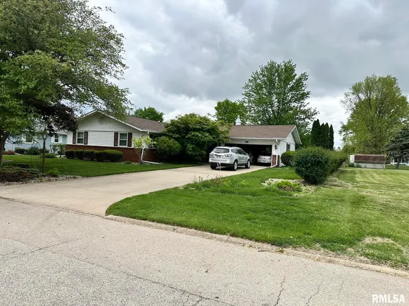 118 Poplar St, Canton, IL 61520