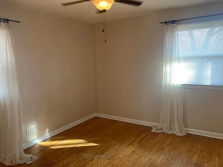 474 Brentlawn Dr — Photo 11