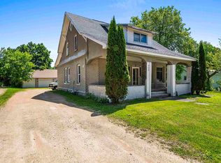 900 Main St, Gresham, WI 54128