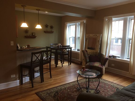 2nd image of 219 N Oak Park Ave APT 3W