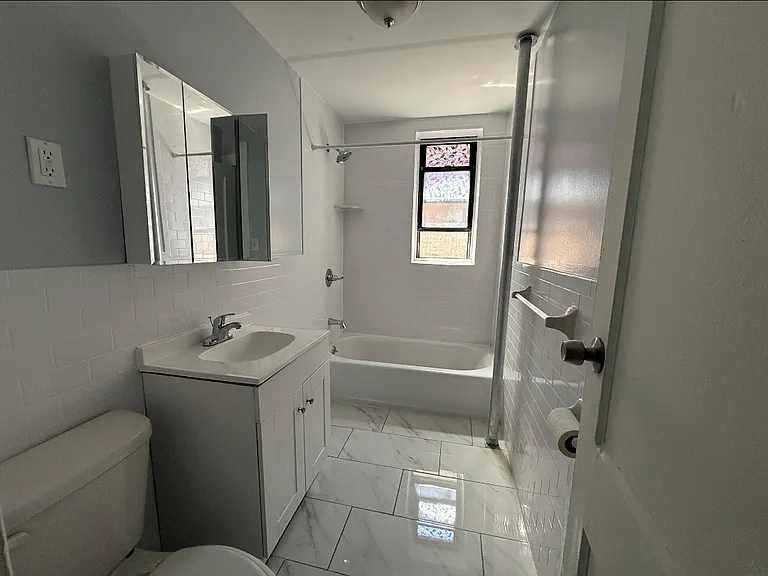 809 Avenue E #26A — Photo 5