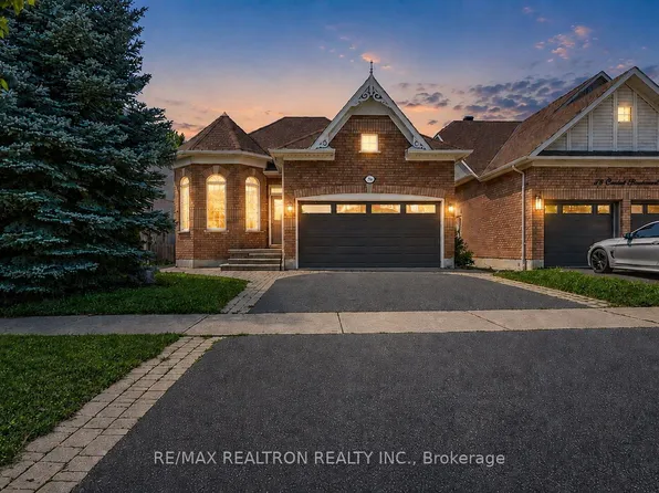 76 Cachet Blvd, Whitby, ON L1M 2C9
