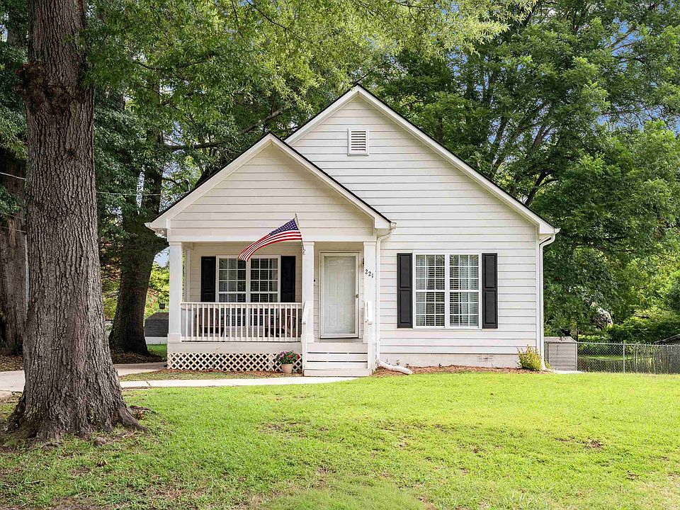 1st image of 221 Alpine St