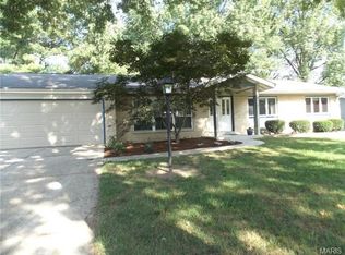 716 Timber Run Dr, Saint Louis, MO