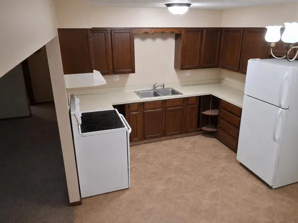 803 3rd Ave NE, Mandan, ND 58554