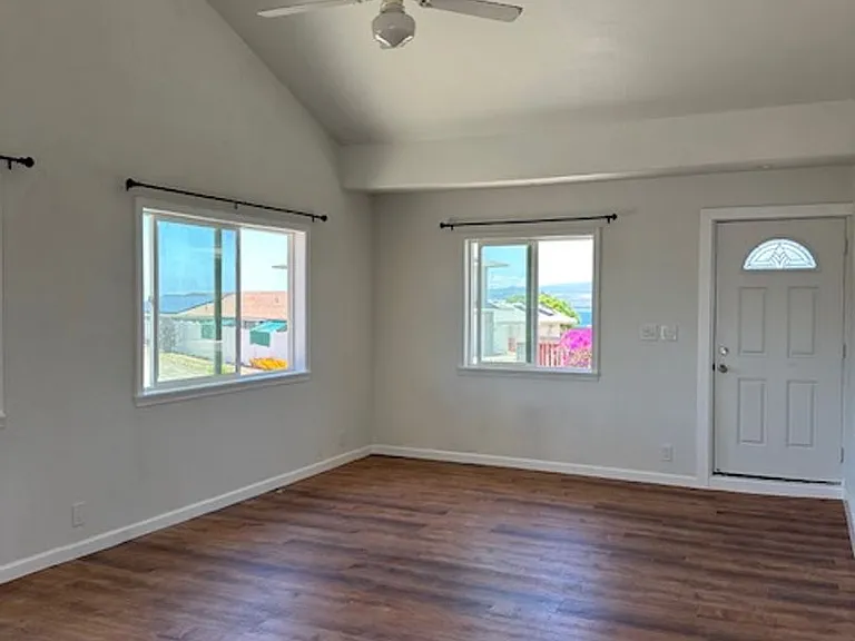 895 Lekeona Loop — Photo 5