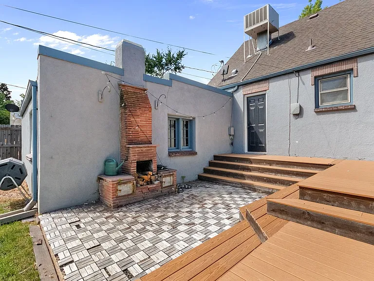 654 S Bryant St — Photo 5