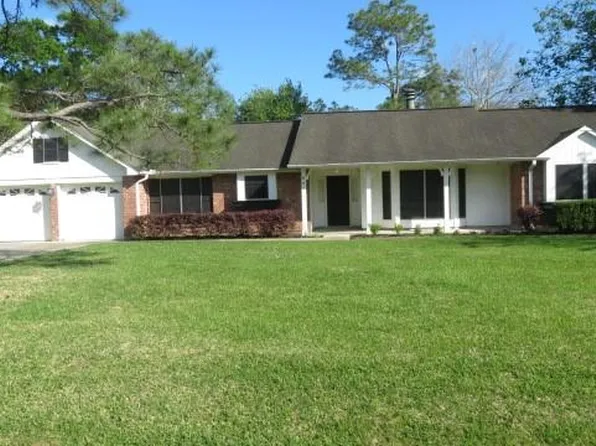 803 Briarmeadow Ave, Friendswood, TX 77546