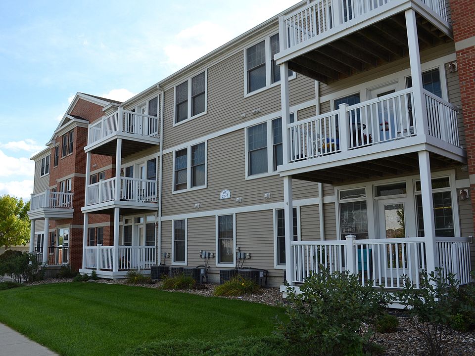 1st image of 2627 Kent Ave Unit 1