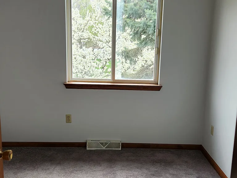 26 Bert Rd — Photo 14