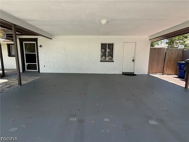 5831 Casablanca Ct — Photo 3