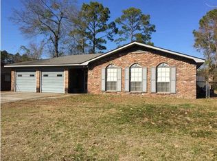 22 Craig Dr, Saraland, AL 36571