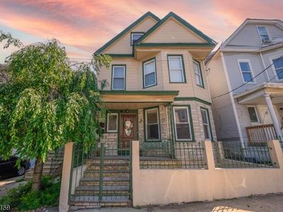 15 Seabury St, Newark, NJ, 07104