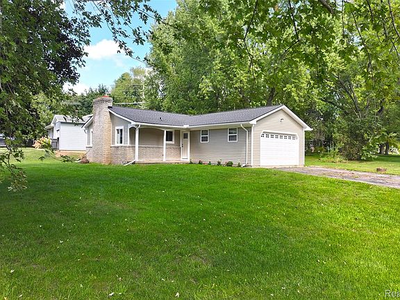 2nd image of 2416 Monte Carlo Dr
