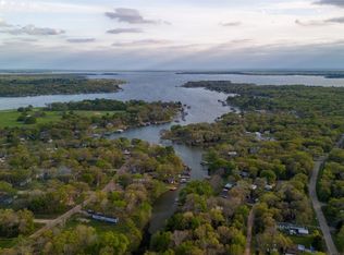 128 Whiteface Dr, Mabank, TX 75156