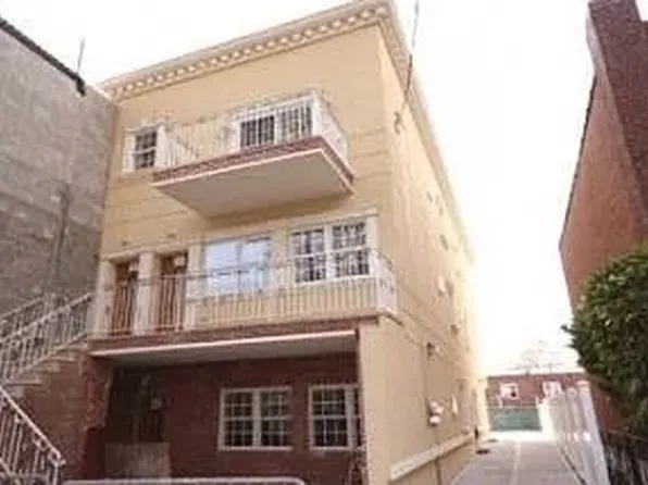 1548 East 59th Street image 1 of 18