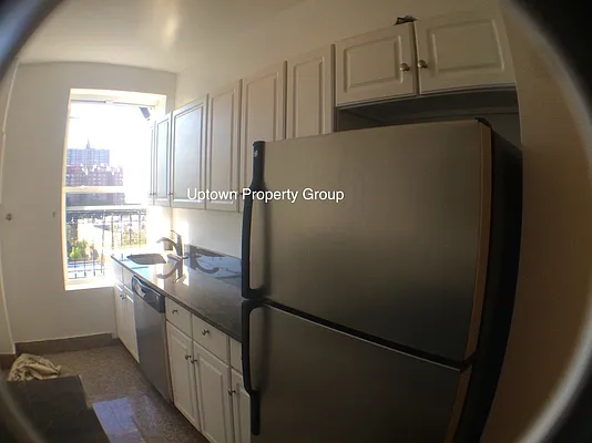 Rented by Uptown Property Group | media 21