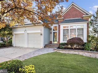 11 Kelso Ln, Cinnaminson, NJ 08077