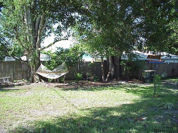 5th image of 1515 Dakota Ave