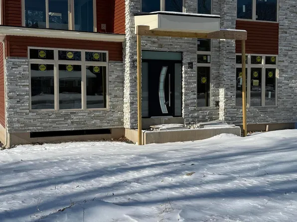 263 S Mountain Blvd, Mountain Top, PA 18707