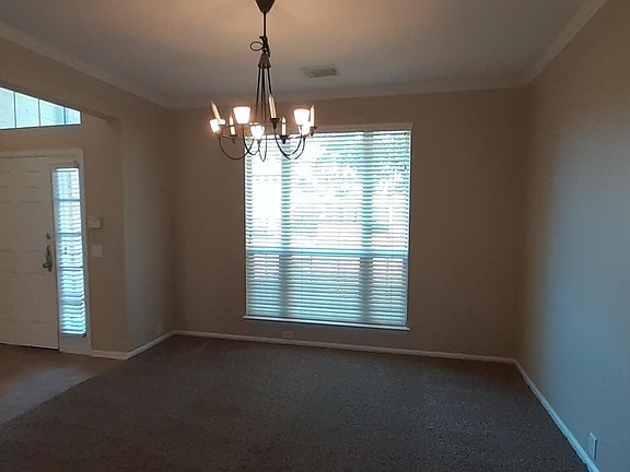 5th image of 109 Green Brook Pl