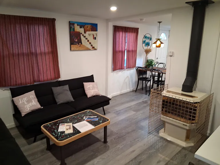 104 E Downey Ave — Photo 9