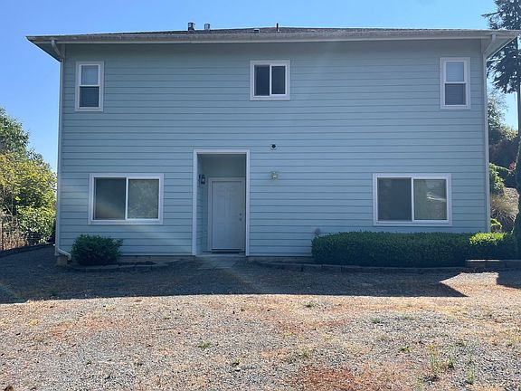 2nd image of 2128 SW Freund St Unit A