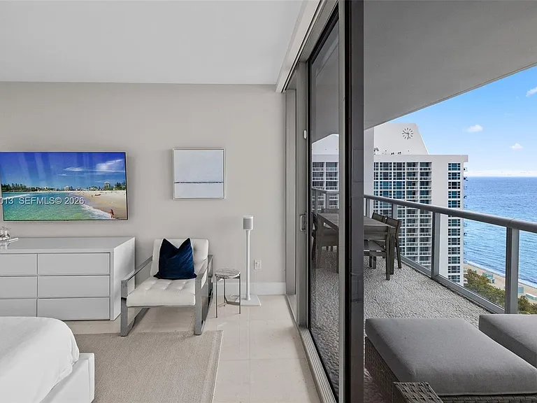6799 Collins Ave #1404 — Photo 10