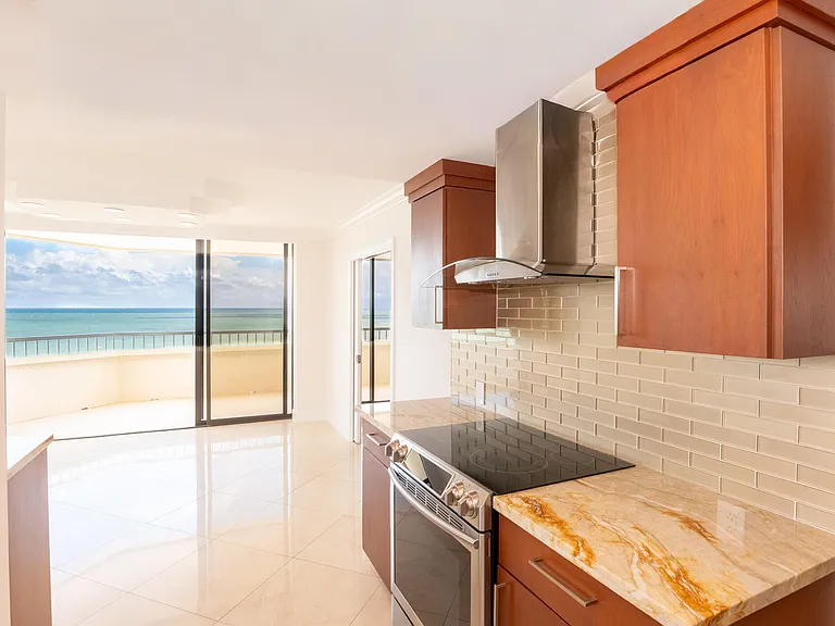 5070 N Ocean Dr #10A — Photo 12