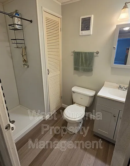242 Riffe St — Photo 12