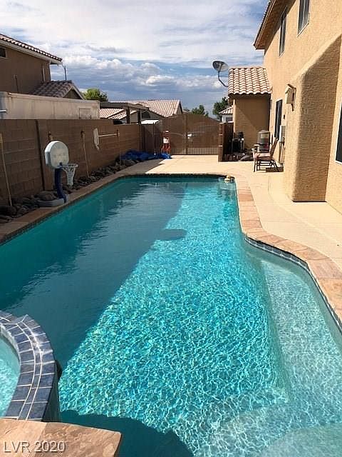 2nd image of 1307 Applejack Ct