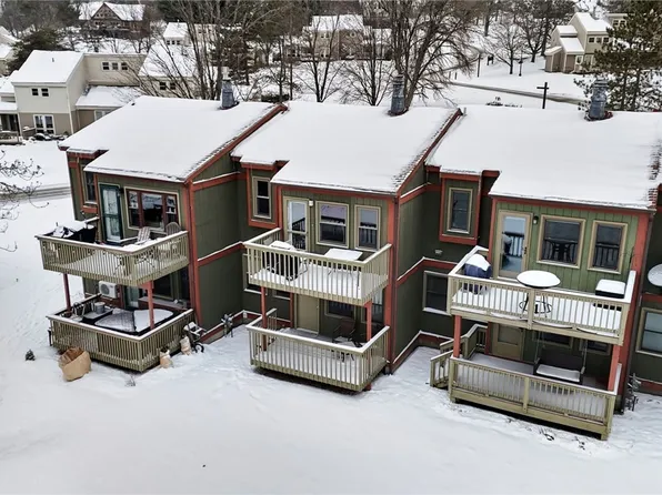 2027 Arcadia Dr #12B, Cortland, NY 13045