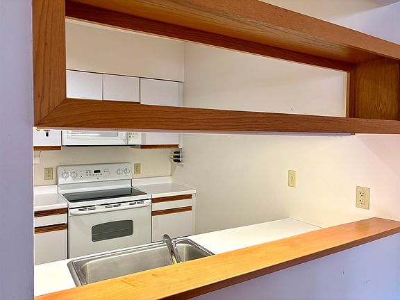 5th image of 53 Lyme Road #5